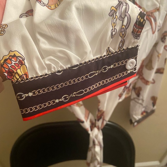 Chain and butterfly tie shirt. - Picture 2 of 5